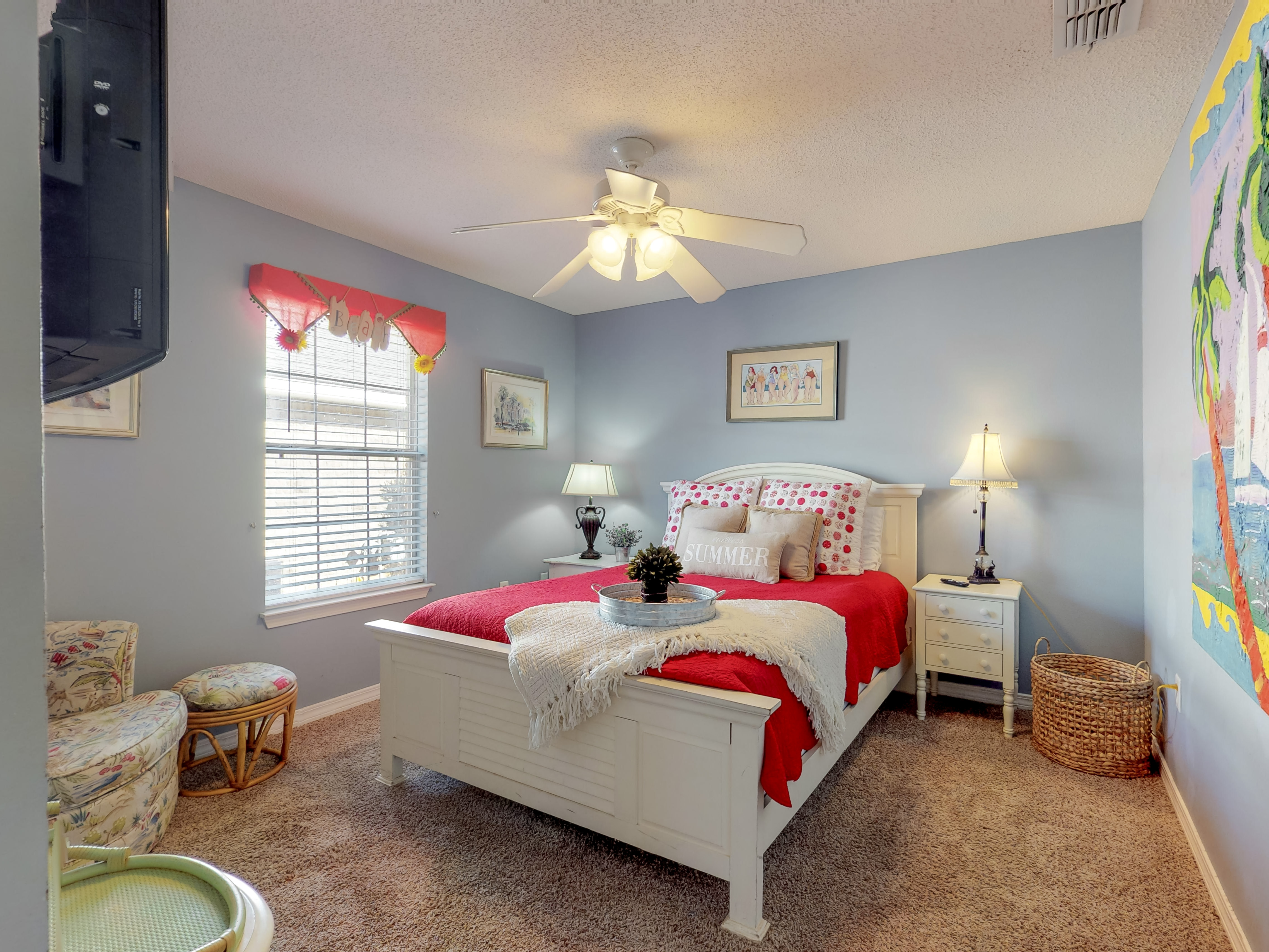 Guest bedroom